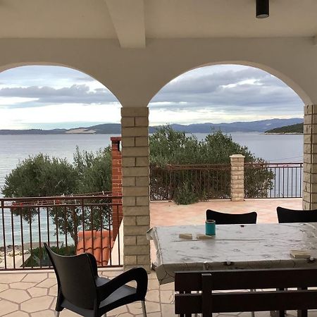 Apartments By The Sea Maslinica, Solta - 774 Grohote エクステリア 写真
